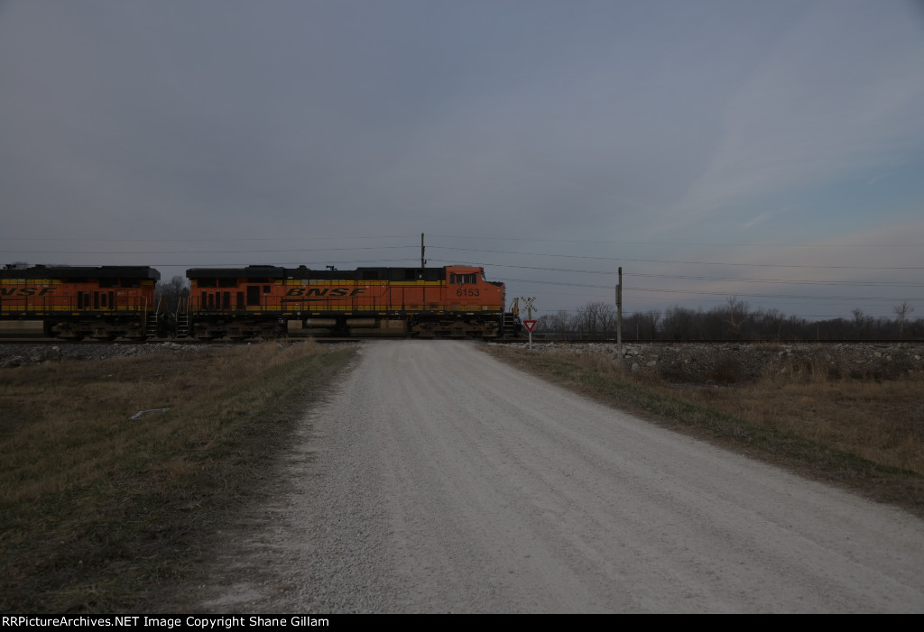 BNSF 6153